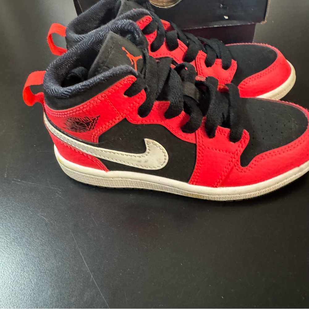 Jordan 1 Mid (PS) Black Infrared23-White Sneakers, Size 11 Toddler Original Box